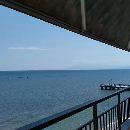 Apartamento Just On The Paralía