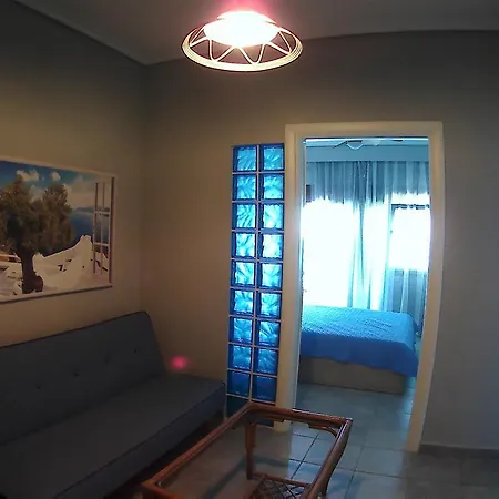 Just On The Paralía