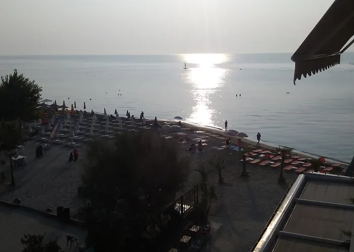 Lejlighed Just On The *