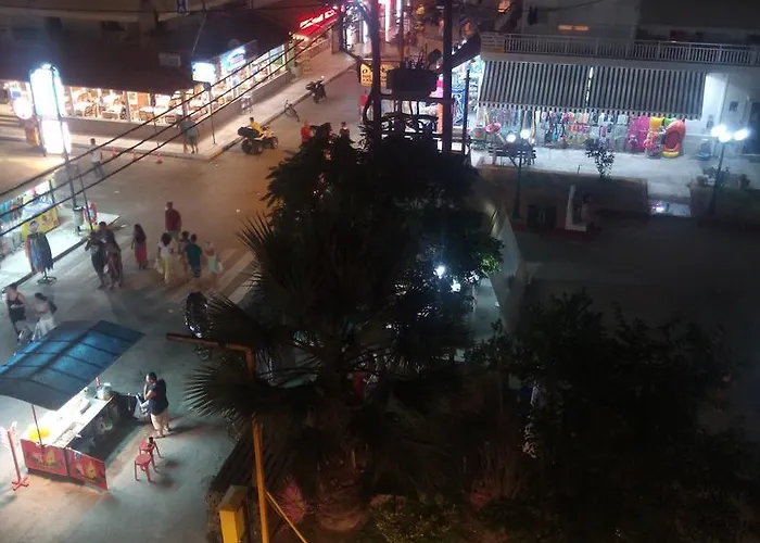 Lejlighed Just On The *