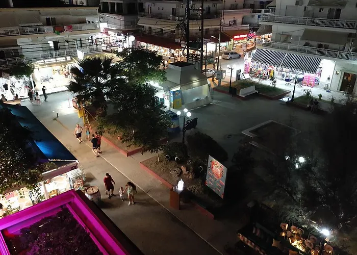 Just On The Paralía